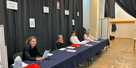 🗳️ WYBORY DO RSU I REFERENDUM W ZSE – DZIĘKUJEMY ZA WASZĄ AKTYWNOŚĆ! 👏