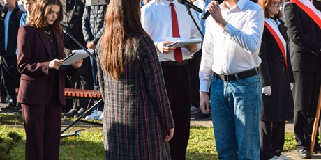 Powiększ grafikę: apel-z-okazji-swieta-niepodleglosci-655245.jpg