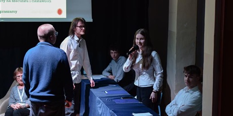 Powiększ grafikę: debata-cena-bohaterstwa-zwiazana-z-dniem-zolnierzy-niezlomnych-680669.jpg