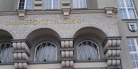 Powiększ grafikę: dzien-elektryka-na-wydziale-elektrycznym-uniwersytetu-morskiego-w-gdyni-687555.jpg