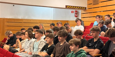 Powiększ grafikę: edukacja-dla-przyszlosci-619178.jpg