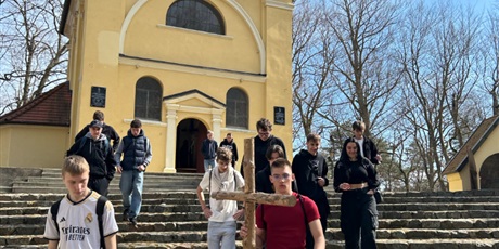 Powiększ grafikę: ekstremalna-droga-krzyzowa-606150.jpg