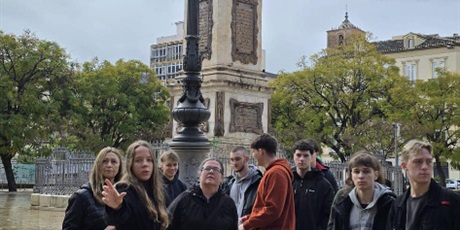 Powiększ grafikę: erasmus-pierwszy-dzien-na-maladze-597328.jpg
