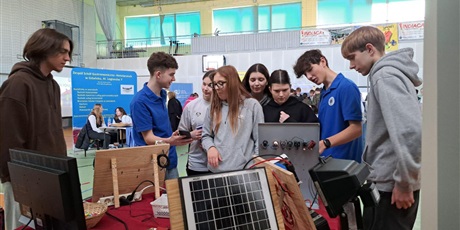 Powiększ grafikę: gielda-szkol-ponadpodstawowych-w-chwaszczynie-685161.jpg