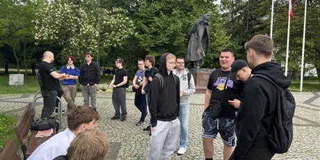 Powiększ grafikę: historyczna-gra-miejska-623888.jpg