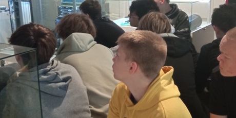 Powiększ grafikę: klasa-1g-w-ci-task-642237.jpg