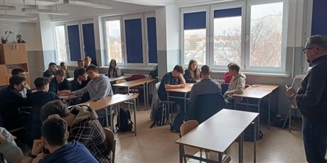 Powiększ grafikę: klasa-4d-warsztaty-w-ramach-wspolpracy-z-energa-operator-678122.jpg