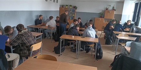 Powiększ grafikę: klasa-4d-warsztaty-w-ramach-wspolpracy-z-energa-operator-678124.jpg