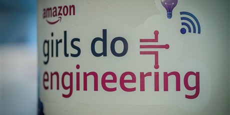 Powiększ grafikę: nasza-uczennica-w-programie-girls-do-engineering-702311.jpg