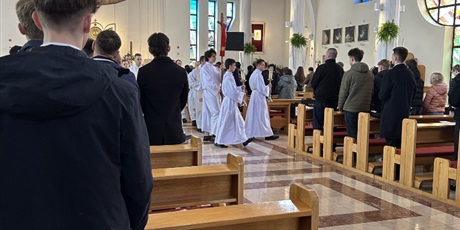 Powiększ grafikę: ogolnopolski-konkurs-wiedzy-liturgicznej-687311.jpg