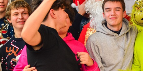 Powiększ grafikę: orszak-swietego-mikolaja-665159.jpg