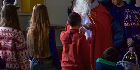 Powiększ grafikę: orszak-swietego-mikolaja-665163.jpg