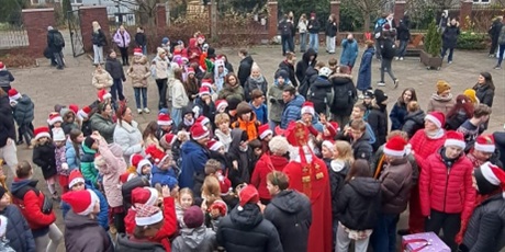 Powiększ grafikę: orszak-swietego-mikolaja-665177.jpg