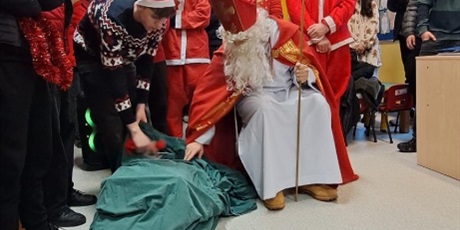 Powiększ grafikę: orszak-swietego-mikolaja-665185.jpg