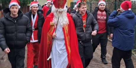 Powiększ grafikę: orszak-swietego-mikolaja-665190.jpg