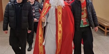 Powiększ grafikę: orszak-swietego-mikolaja-665192.jpg