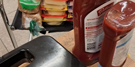 Powiększ grafikę: podsumowanie-kiermaszu-ciast-i-tostow-650674.jpg