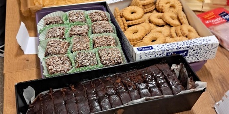 Powiększ grafikę: podsumowanie-kiermaszu-ciast-i-tostow-650677.jpg