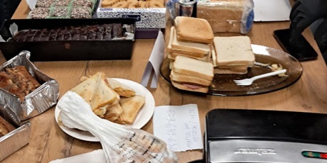 Powiększ grafikę: podsumowanie-kiermaszu-ciast-i-tostow-650679.jpg