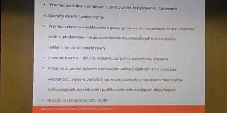 Powiększ grafikę: relacje-wolne-od-przemocy-665292.jpg