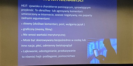 Powiększ grafikę: relacje-wolne-od-przemocy-665298.jpg