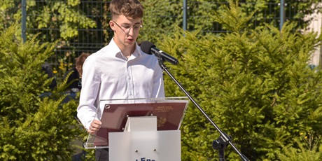 Powiększ grafikę: rok-szkolny-2025-2026-oficjalnie-za-nami--707407.jpg