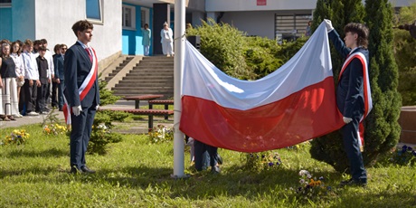 Powiększ grafikę: rok-szkolny-2025-2026-oficjalnie-za-nami--707414.jpg