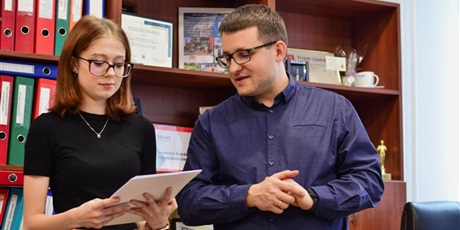 Powiększ grafikę: sesja-rady-samorzadu-uczniowskiego-nr-1-2025-2026-670140.jpg