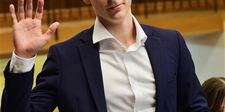 Powiększ grafikę: sesja-rady-samorzadu-uczniowskiego-nr-1-2025-2026-670145.jpg