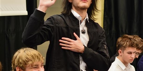 Powiększ grafikę: sesja-rady-samorzadu-uczniowskiego-nr-1-2025-2026-670152.jpg