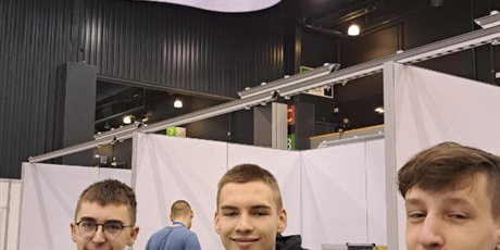 Powiększ grafikę: skillspoland-2025-665156.jpg