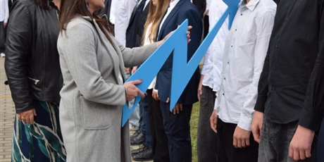 Powiększ grafikę: slubowanie-klas-pierwszych-2025-643693.jpg