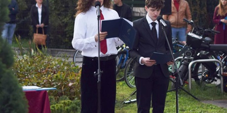 Powiększ grafikę: slubowanie-klas-pierwszych-2025-643706.jpg