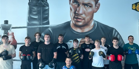Sportowe wyzwanie klasy 5E - wizyta w Brzostek Top Team