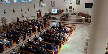 Powiększ grafikę: szkolne-rekolekcje-wielkopostne-2026-685524.jpg