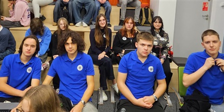 Powiększ grafikę: szkolny-klub-biznesu-energygoals-w-przestrzeni-gdansk-bay-tech-717844.jpg