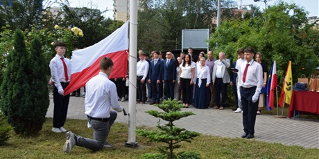 Powiększ grafikę: uroczyste-zakonczenie-roku-szkolnego-2023-2024-544976.jpg