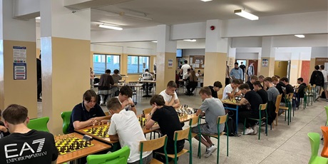 Powiększ grafikę: v-mistrzostwa-zse-w-szachach-638676.jpg