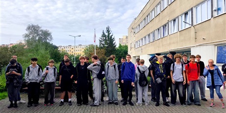 Powiększ grafikę: warsztaty-integracyjne-klasy-1f-712122.jpg