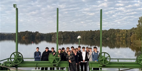 Powiększ grafikę: wycieczka-do-elektrowni-wodnej-w-straszynie-716451.jpg