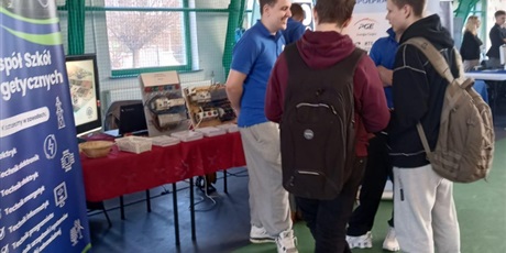 Powiększ grafikę: wyjazdowy-czwartek-681599.jpg