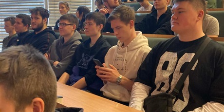 Powiększ grafikę: wyklad-na-eti-pg-679927.jpg