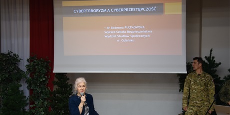 Wykłady o walce z nowymi zagrożeniami - cyberprzestępczość, cyberterroryzm.