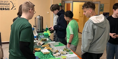 Powiększ grafikę: zielony-dzien-z-okazji-sw-patryka-681645.jpg