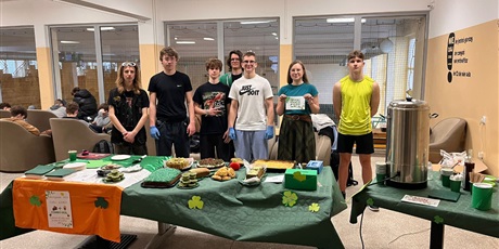 Powiększ grafikę: zielony-dzien-z-okazji-sw-patryka-681650.jpg