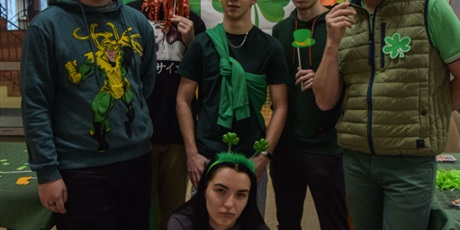 Powiększ grafikę: zielony-dzien-z-okazji-sw-patryka-681665.jpg