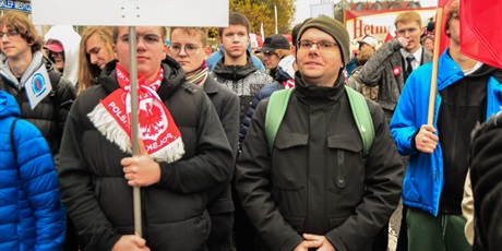 Powiększ grafikę: zse-na-paradzie-niepodleglosci-655262.jpg