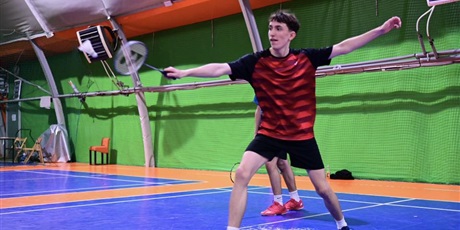 Powiększ grafikę: zse-w-czolowce-mistrzostw-gdanska-w-druzynowym-badmintonie-642365.jpg
