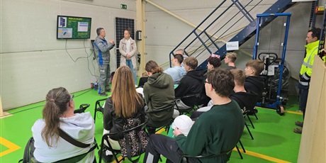 Powiększ grafikę: zwiedzanie-elektroniw-oze-w-teba-597365.jpg